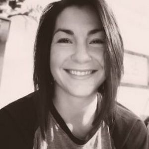 Meet your Posher, Adrienne